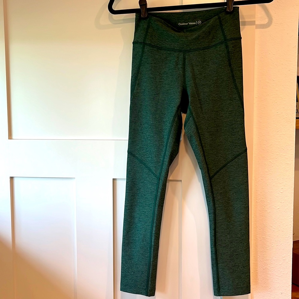 Outdoor Voices Green 7/8 Leggings Size XS